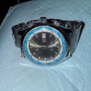 Vintage Krotatron Electra Datomatic world time wrist watch (silver and blue)